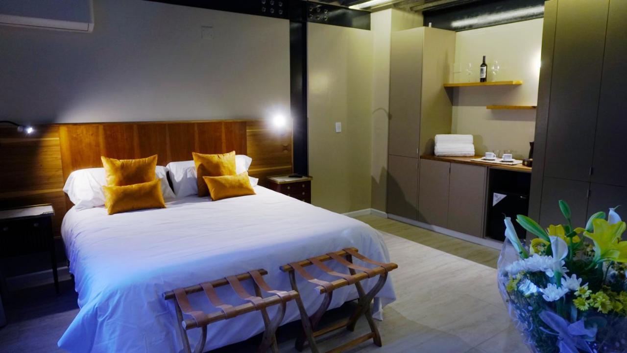 718 Rufino Petit Hotel Мендоса Екстер'єр фото