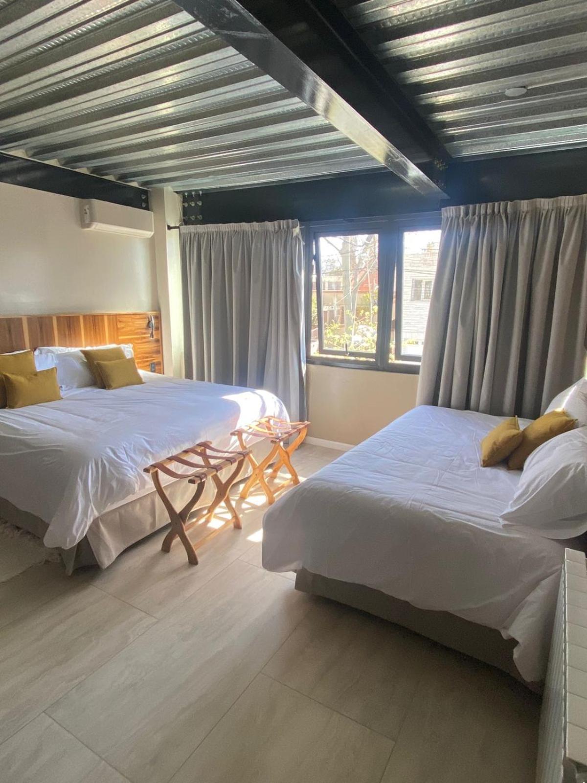 718 Rufino Petit Hotel Мендоса Екстер'єр фото